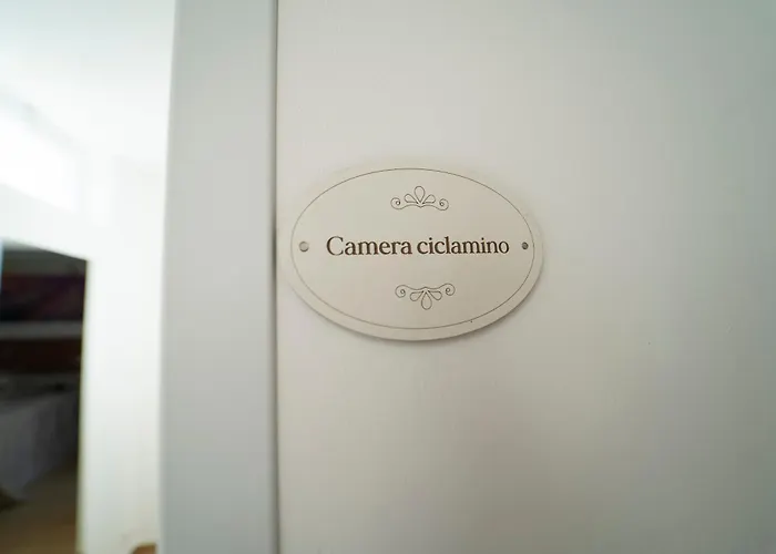Le Stanze Di Ambra Гостевой дом Монополи